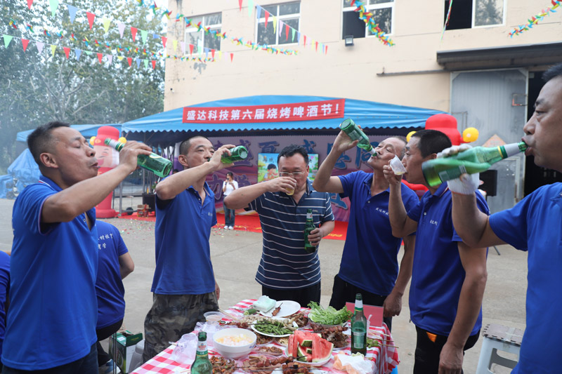 聚力学习，共赴新程｜盛达拉弯举行第六届烧烤啤酒节